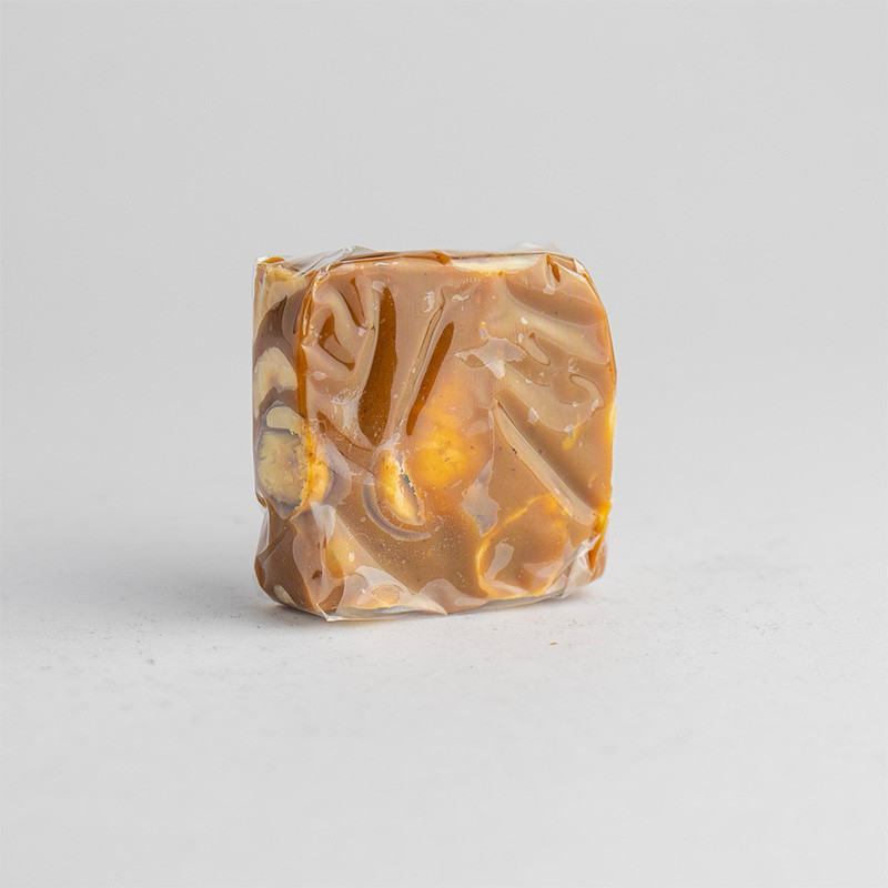 PAVE CARAMEL VANILLE NOISETTES